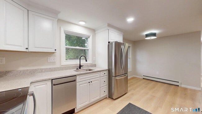 Photo - 16 Arrow St