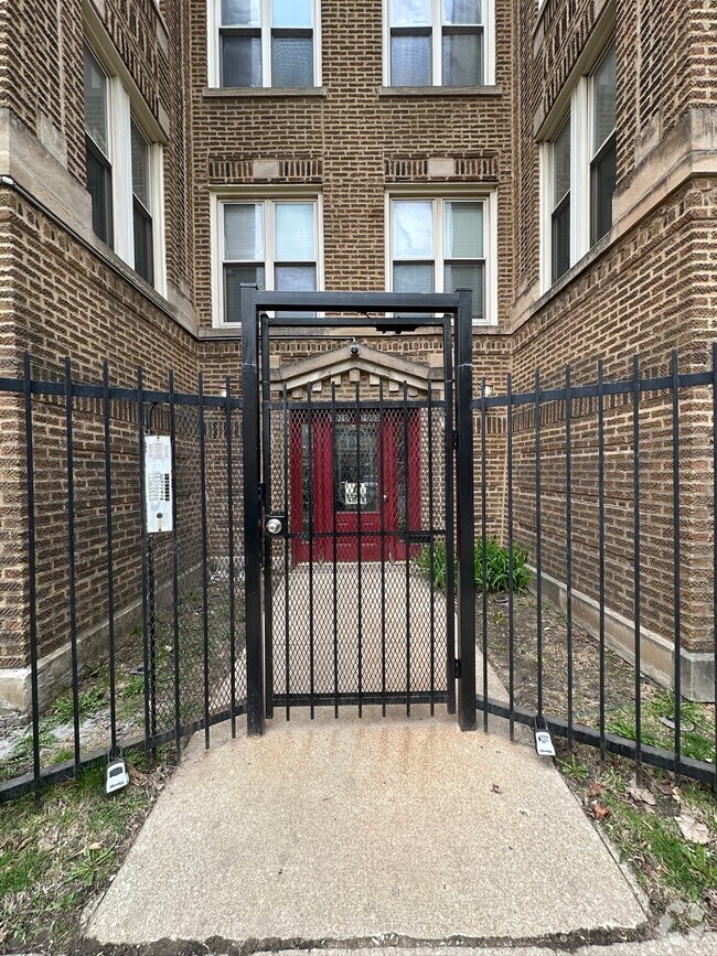 Building Photo - 7010 S Merrill Ave Unit 2 Rental