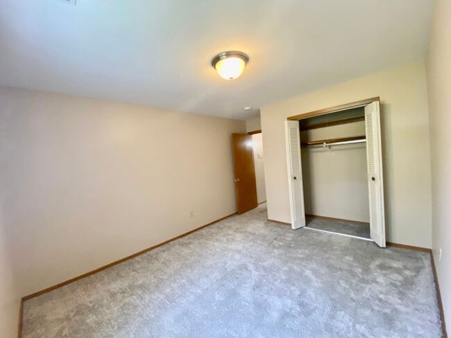Photo - Cozy 2 Bedroom, 1 Bath Apartment with Balc... Unit IVA38