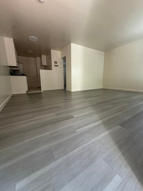 733 Pier Ave Unit C