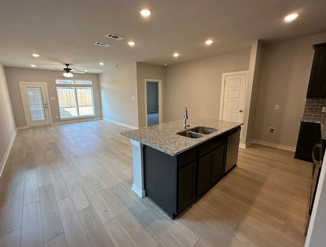 Photo - 4 bed 3 bath new build!