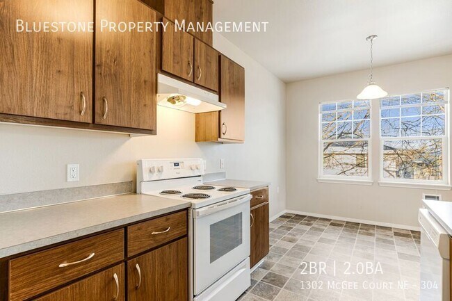 Photo - 1302 Mcgee Ct NE Unidad 304