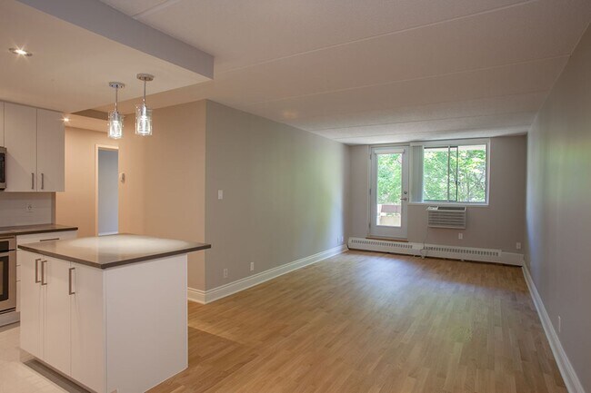 Photo - 4800 Maisonneuve Blvd W Unité 702