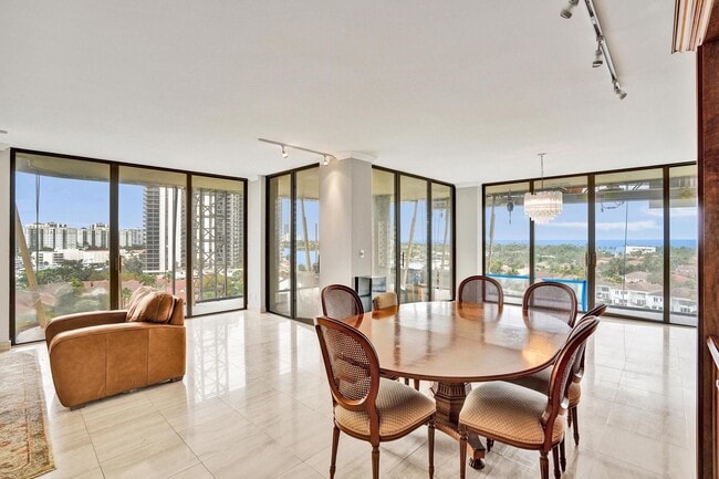 Building Photo - 19355 Turnberry Way Unit # 8K