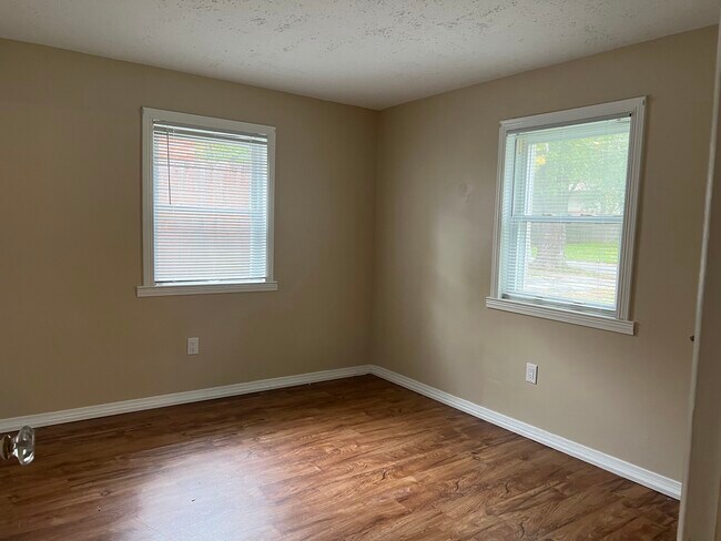 Photo - 1803 W Forest Ave