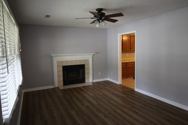 Photo - 6008 Southcrest Dr