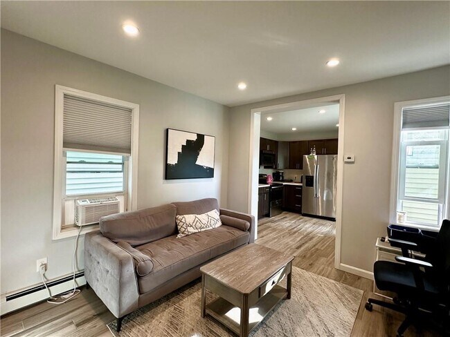 Photo - 29 Ann St Unit 3