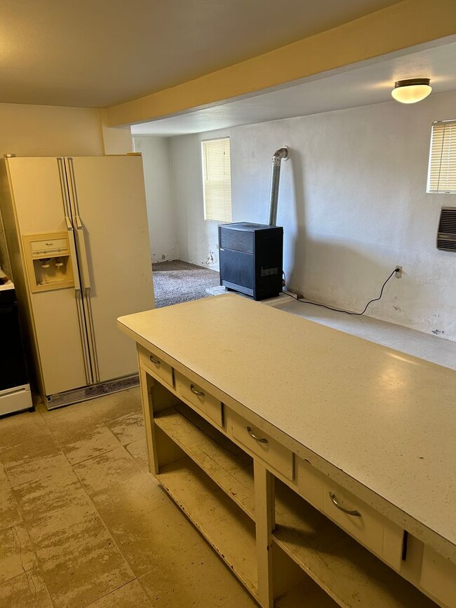 Photo - 3 Bedroom 1.5 Bathroom 1 Story Home In Winslow