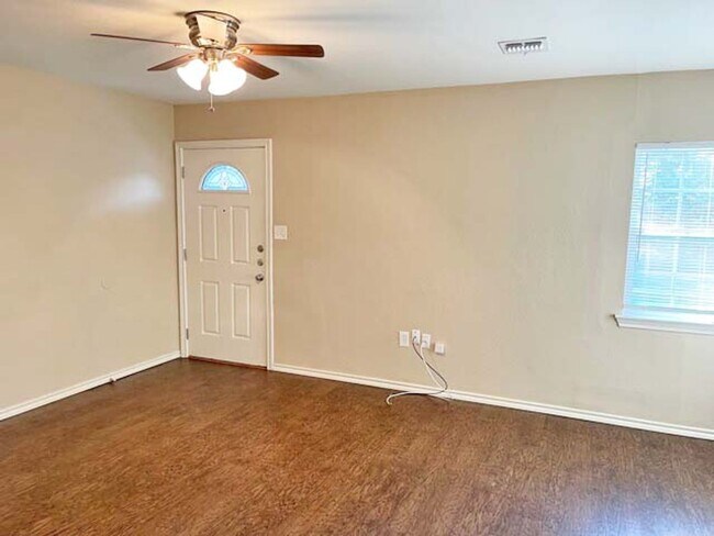 Photo - Great 4 Bdrm 2 Bath Home for Lease in Gainesville, Tx