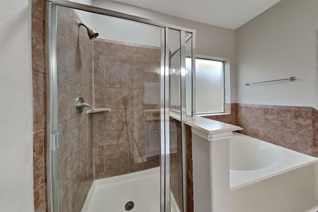 Photo - 21510 Duke Alexander Dr