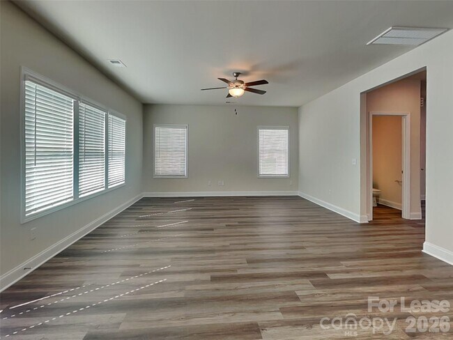 Photo - 123 Halesworth Rd