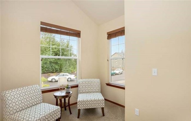 Den - 22923 41st Drive Southeast