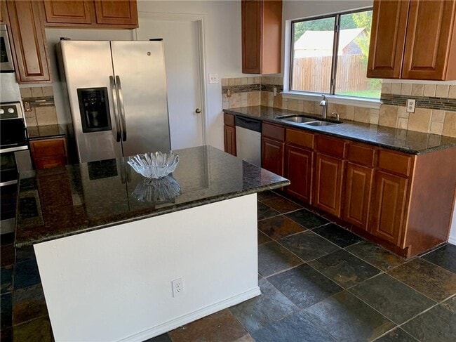 Photo - 2907 Donnell Dr