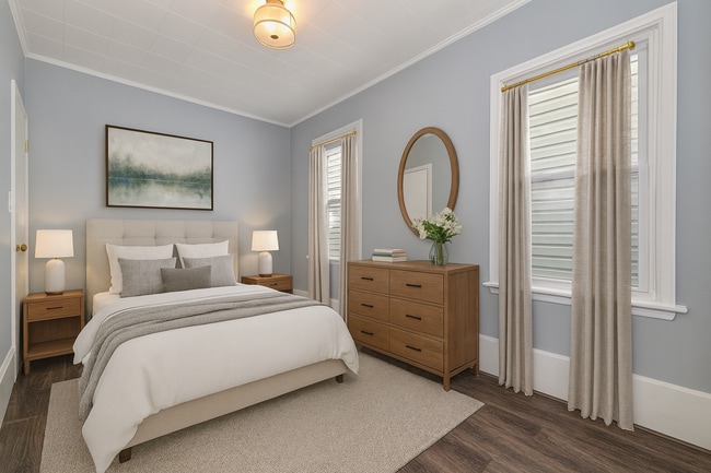 Photo - 27 W 41st St Unit Oasis Suite