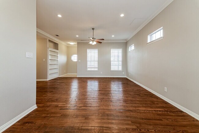 Photo - 116 Stanford St