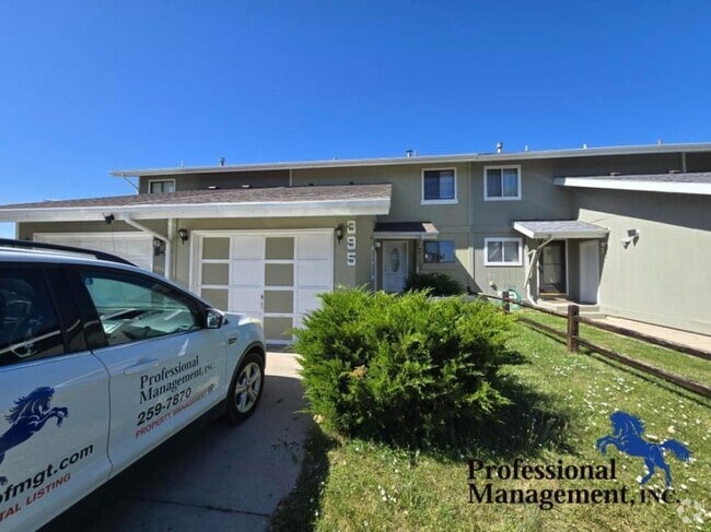 Building Photo - 4 bedroom in Billings MT 59105 Rental