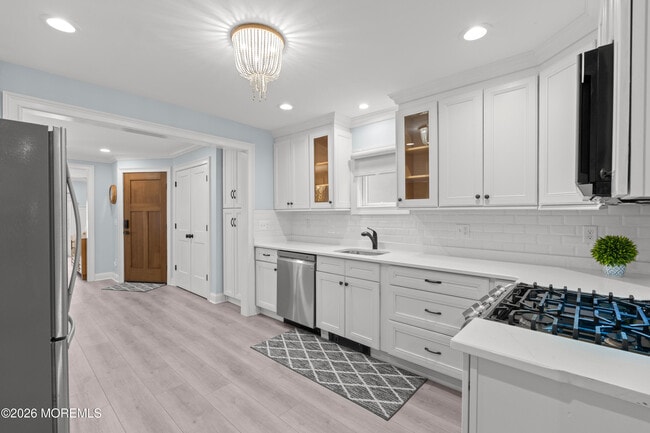 Photo - 11 Center St