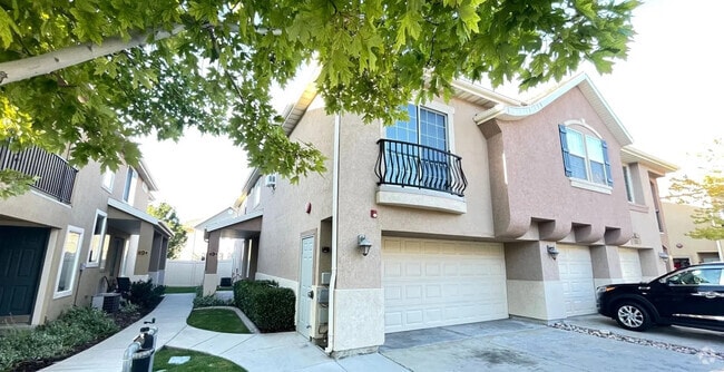 Building Photo - 1611 W 3180 N Rental