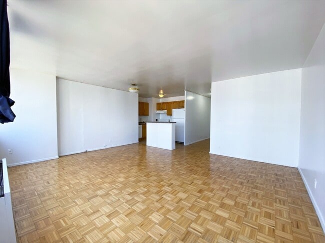 Photo - 135 Montgomery St