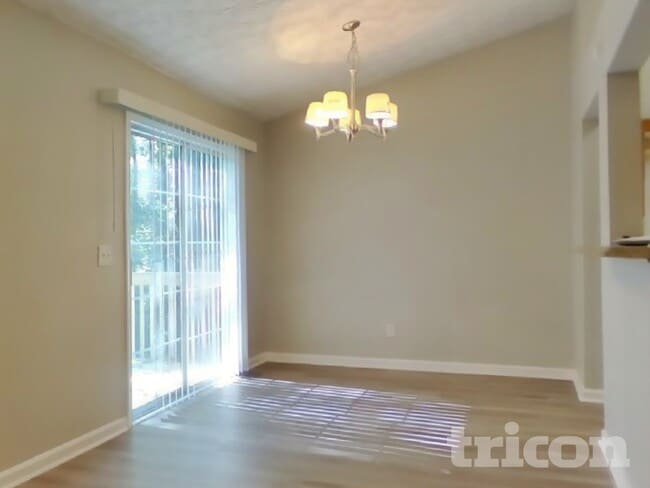 Photo - 93 Linville Pointe