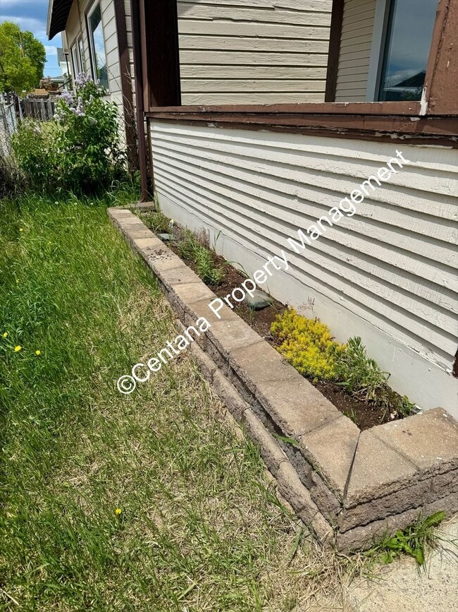 Photo - 2 Bed 1 Bath Newly Remodeled Home with washer and dryer