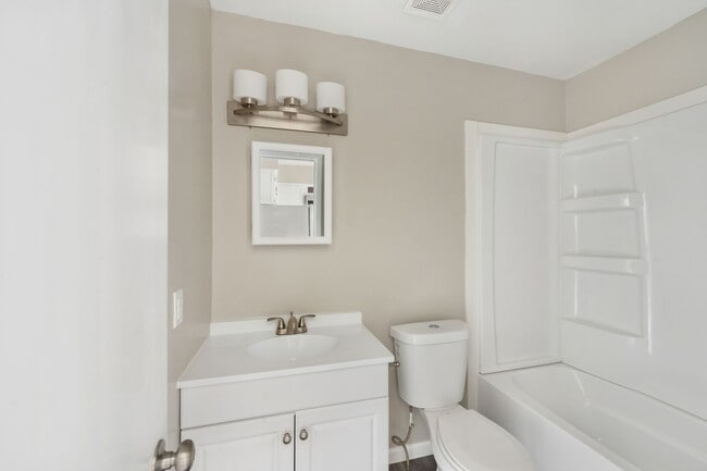 Photo - 849-851 E Wilbeth Unit 849 A