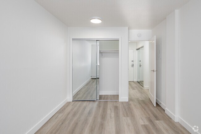 2BR, 2BA - 800SF _Bedroom - Pacific Cove Apartments