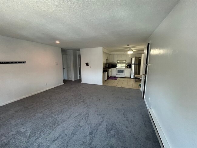 Building Photo - 89 Pleasant St Unit C