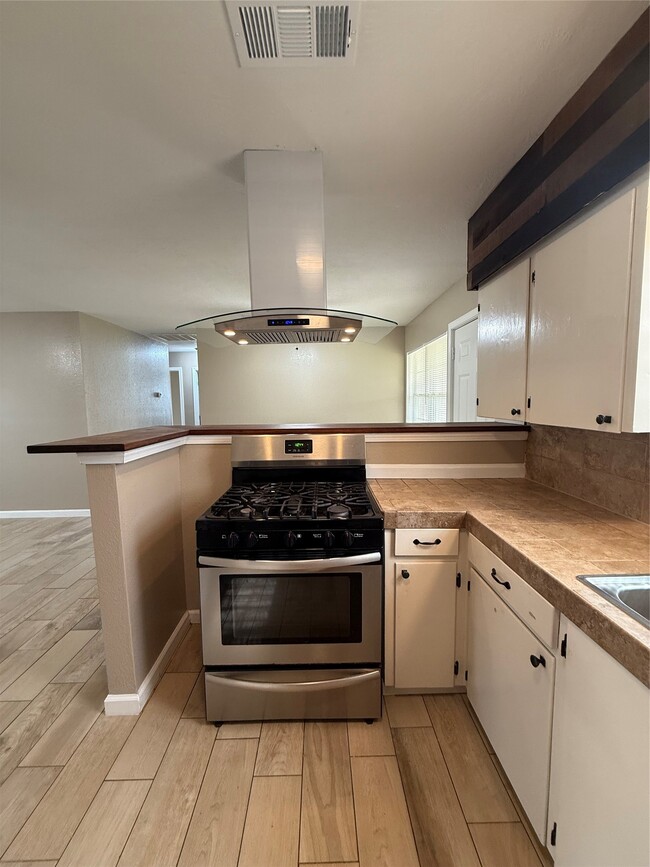 Photo - 7225 Hummingbird Ln