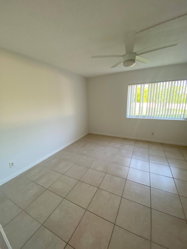 Photo - 4709 Sable Pine Cir Unit B1