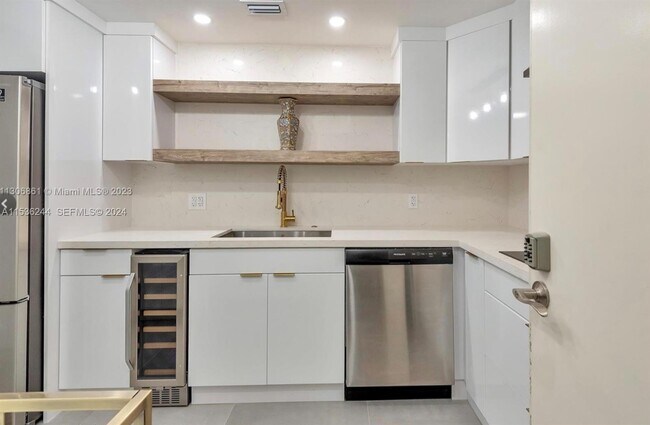 Photo - 4001S S Ocean Dr Unit 9F