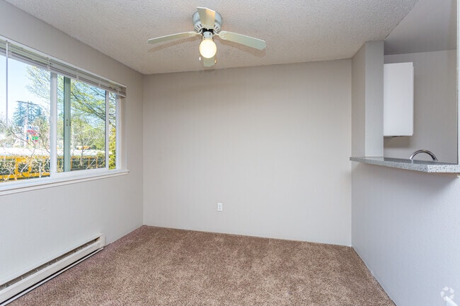 1BR,1BA-720SF