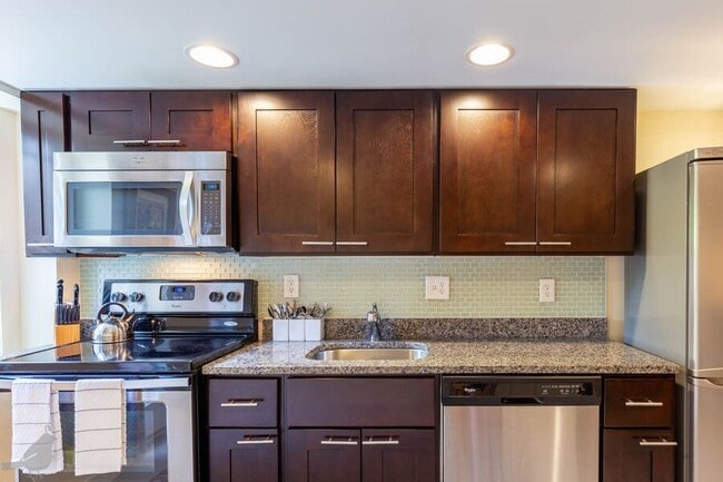 Photo - 520 Randolph St NW Unit B