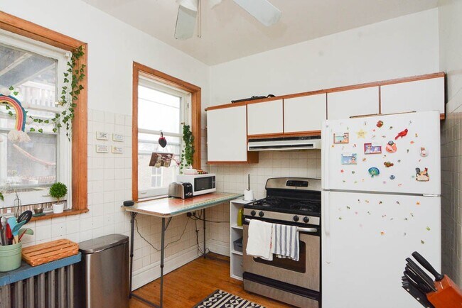 Photo - 1400 W Rosemont Ave Unidad 2