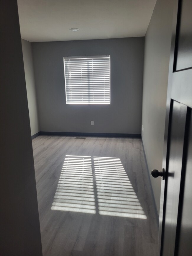 Photo - 3834 Baldwin Ave