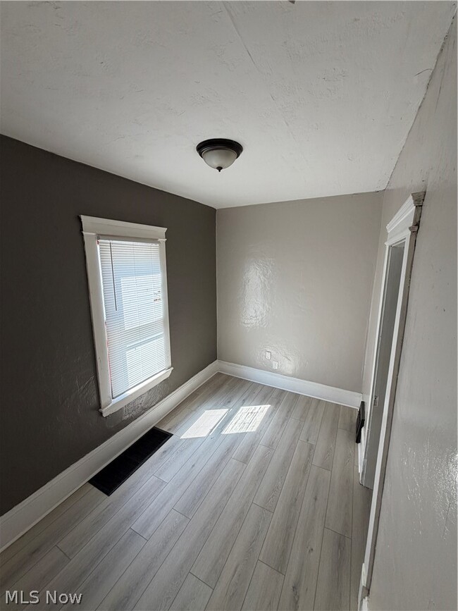 Photo - 3658 E 55th St