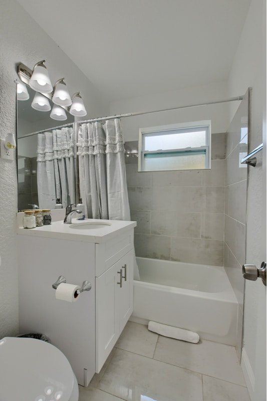 Photo - 1627 NE 1st St