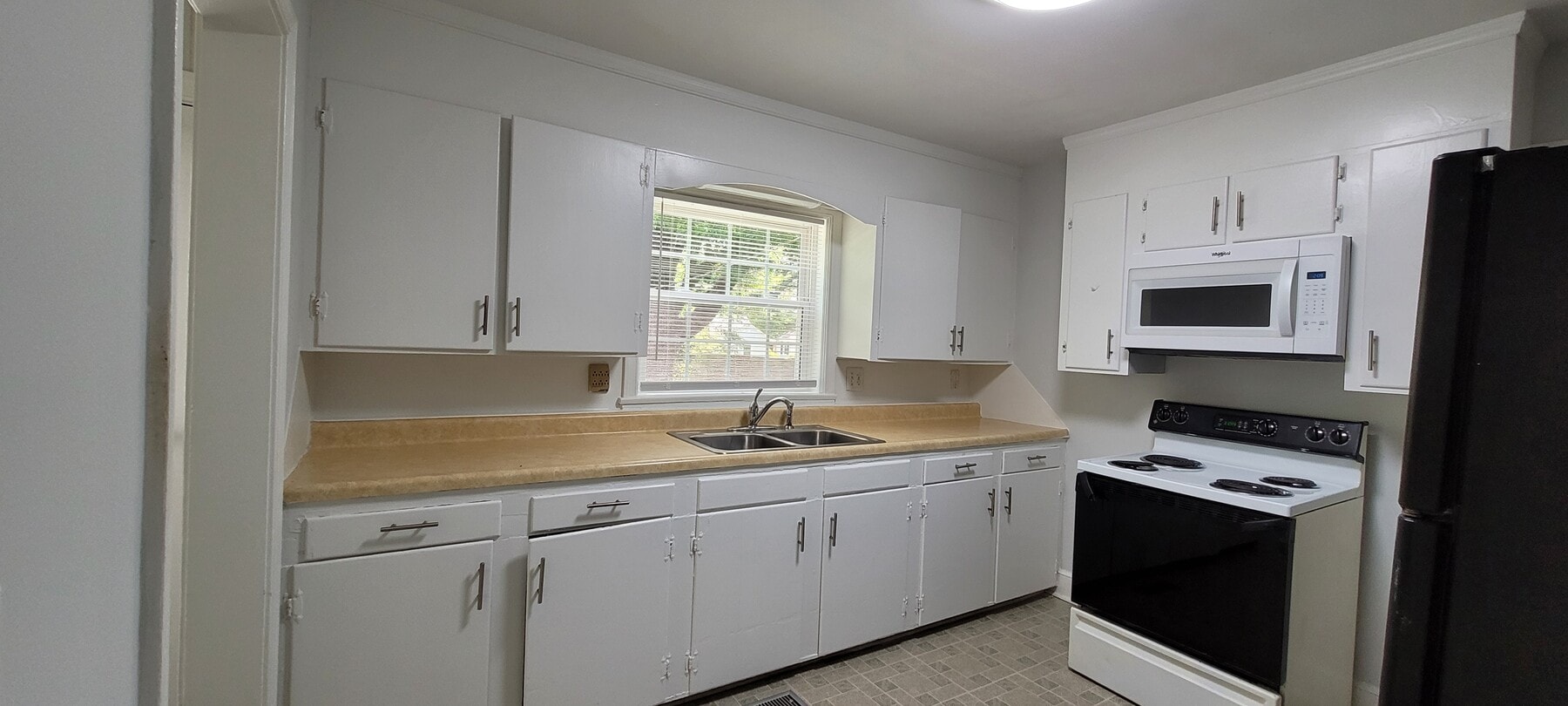 Photo - 3008 Peebles Dr