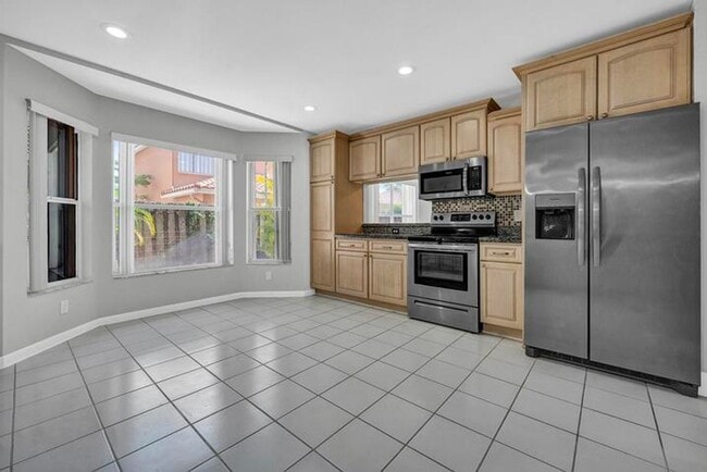 Building Photo - 10820 Buttonwood Lake Dr