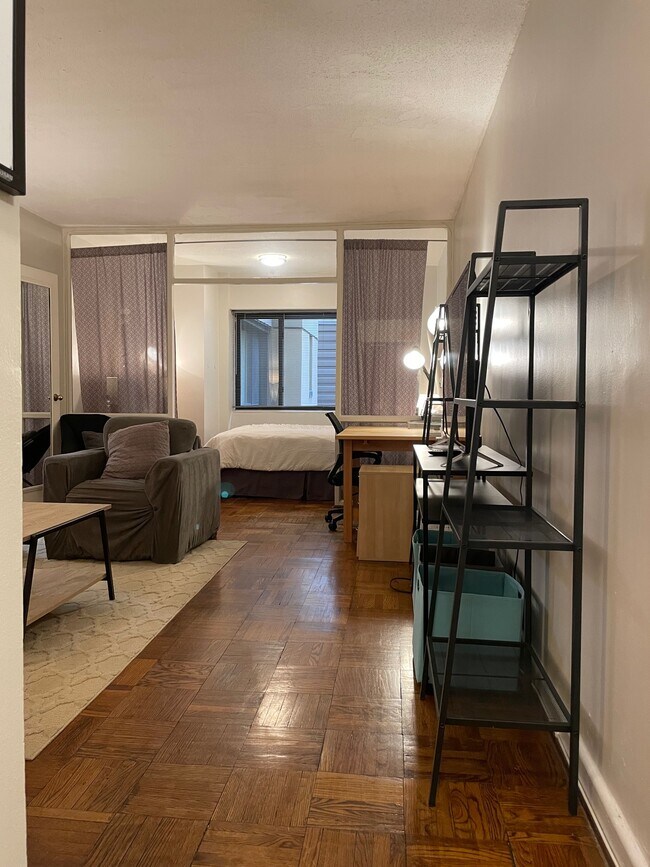 Photo - 2141 I St NW Unit 209