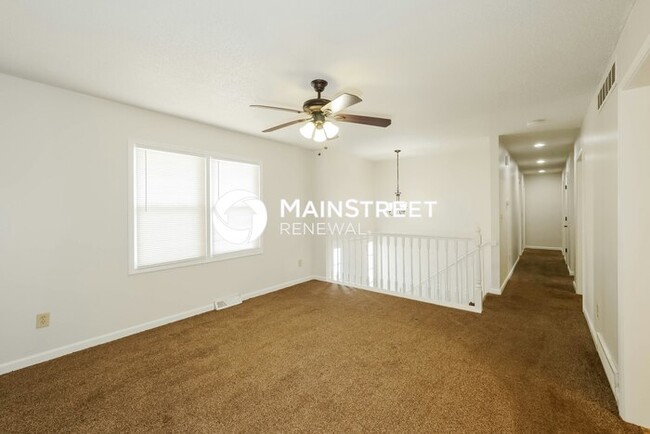 Photo - 3 Bedroom Pet-Friendly Home in KANSAS CITY...