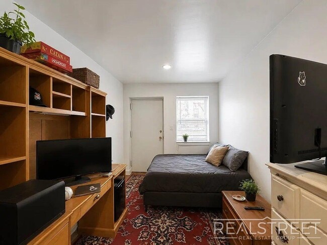 Photo - Decatur Street Unidad 2