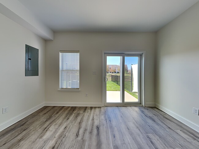 Photo - 2408 Eagle Creek Ct