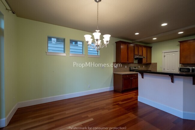 Photo - Beautiful Three Bedroom Home in Bethany - Available Now!