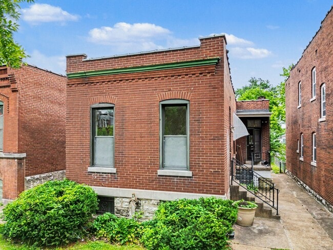 Photo - 4416 S Grand Blvd
