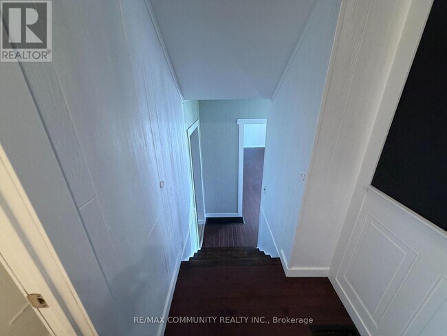 Photo - 2292 Hamilton Rd