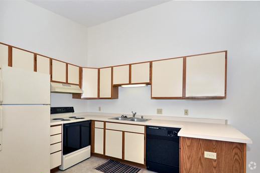 Kitchen - Park City Apartments