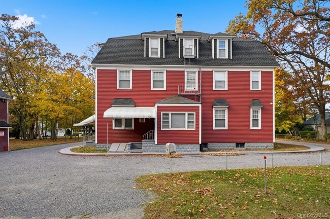 Photo - 221 Lake Ave S Unidad 1C