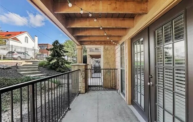 Photo - 4727 Jarboe Street Unit Apt. 32