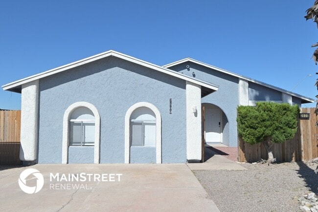 Building Photo - 2600 S Pace E Dr Rental